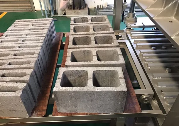 Zimbabwe'de Satılık Tuğla Yapma Makineleri -ZCJK